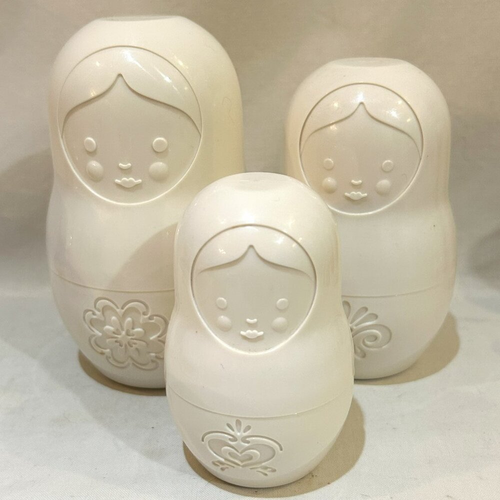 FRED MATRYOSHKAS Nesting Dolls Plastic Measuring Cups Set